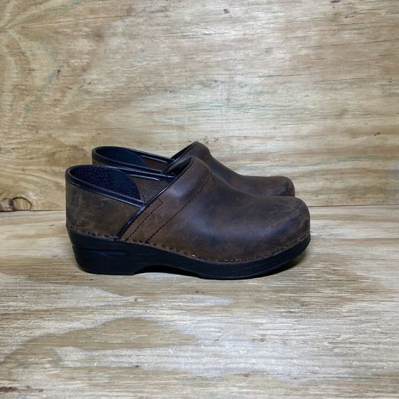 Dansko Shoes - Dansko Leather Professional Work Clog